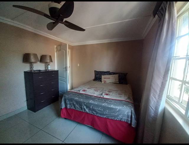 2 BEDROOM DUPLEX FOR SALE IN GLENWOOD